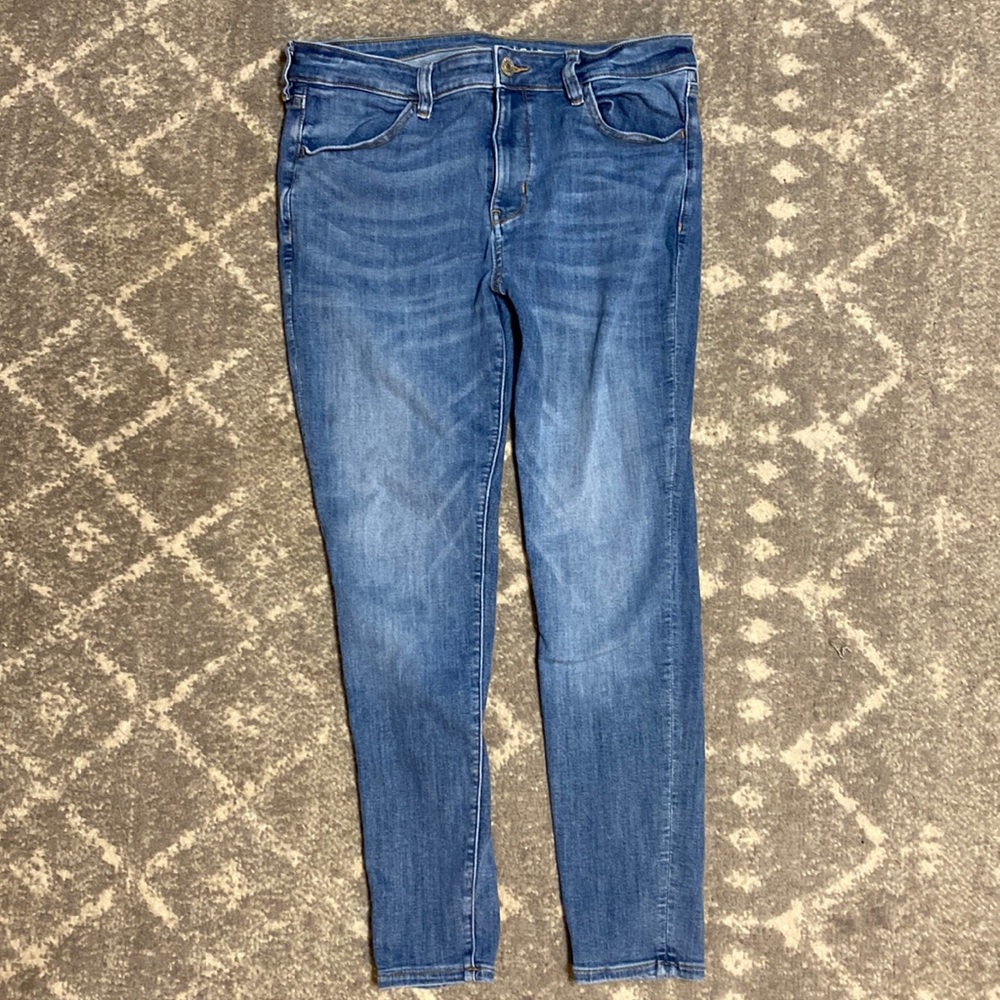 American Eagle skinny jeans